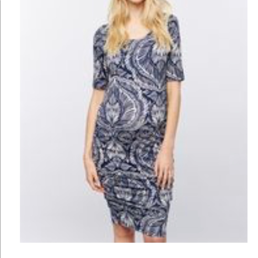 Beautiful like new maternity dress Pea In The Pod!